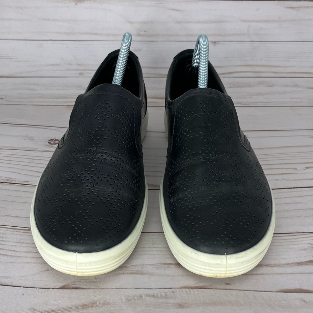 ECCO Soft Black Slip-On Women's 10